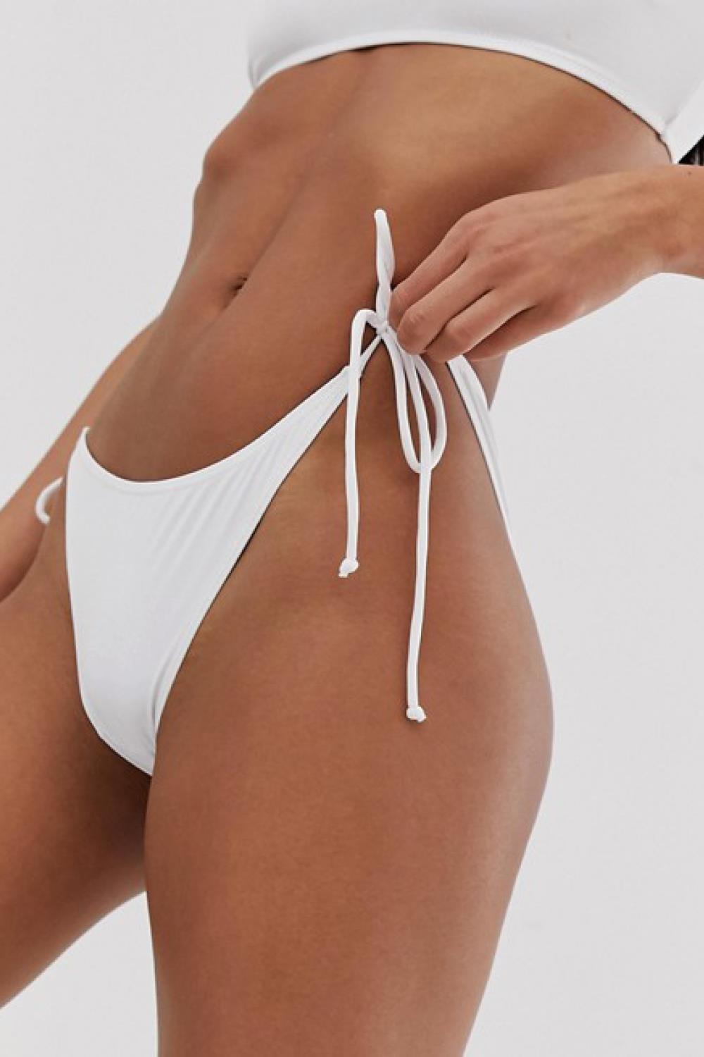 laura escanes bikini blanco asos braguitas missguided 7,49€