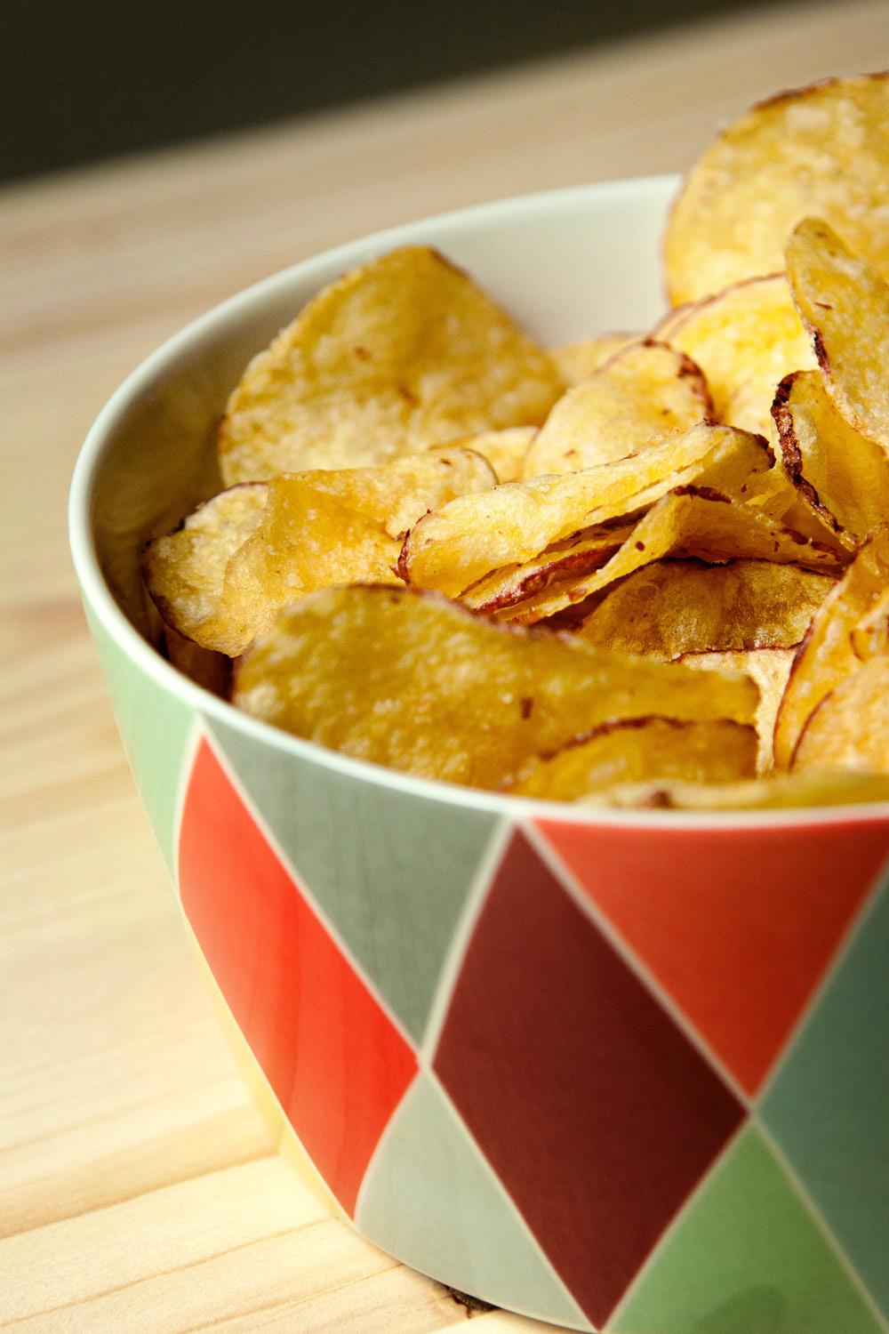 alimentos que suben el colesterol patatas chips