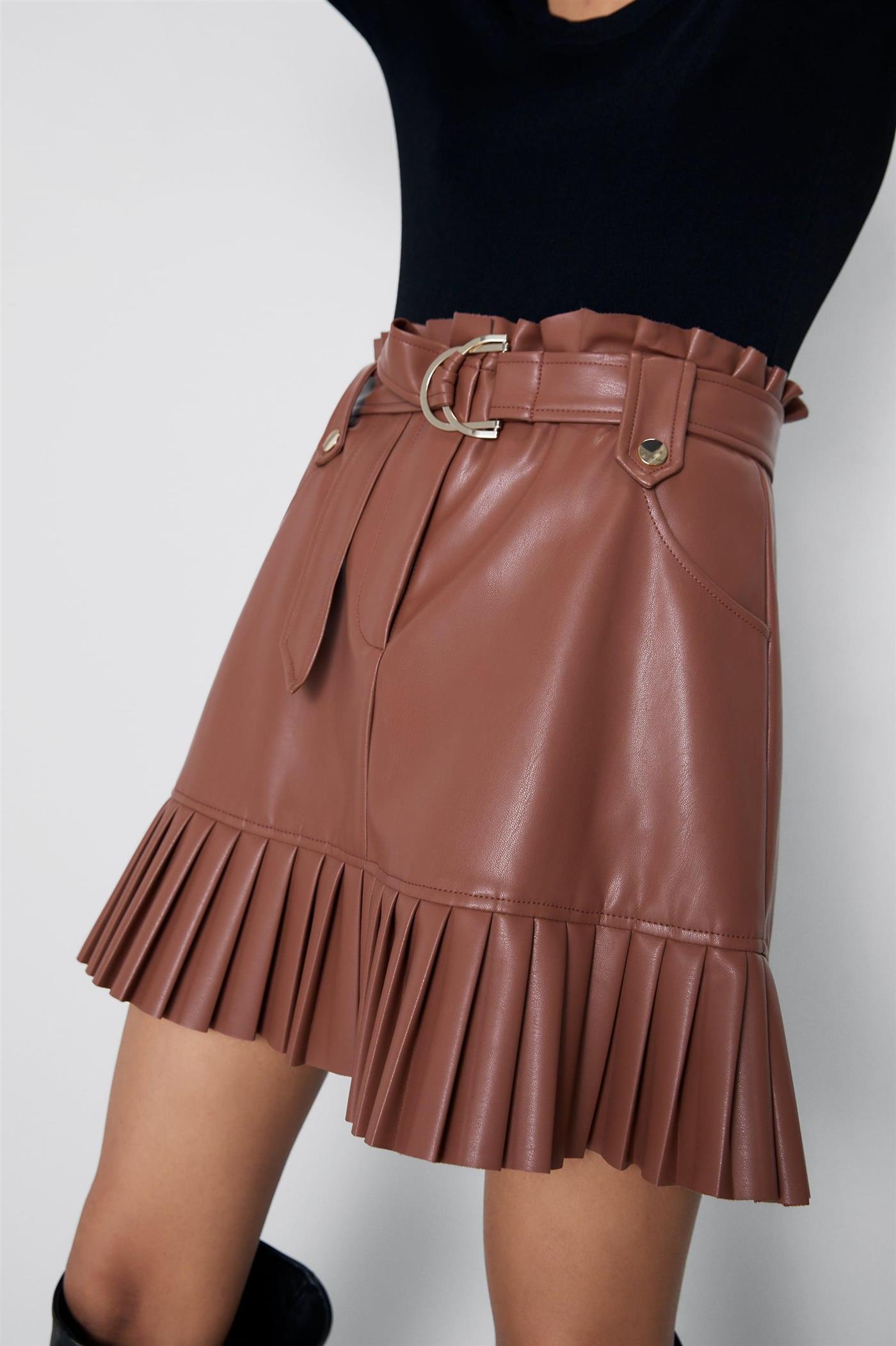 Zara falda plisada 29,95€