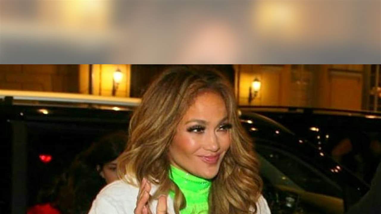 Alucina con lo que cuesta el albornoz de lujo de Jennifer Lopez