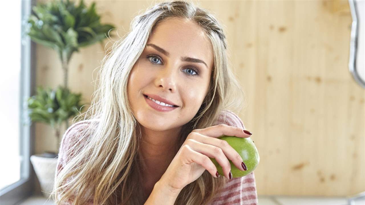 ¿Cenar fruta adelgaza? La verdad sobre 13 mitos que seguro has oído (y creído)