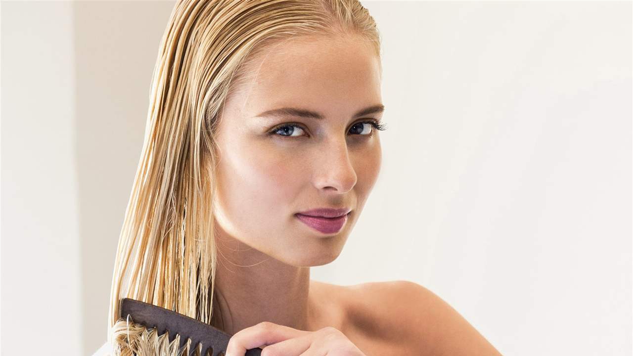 18 hábitos que haces (sin darte cuenta) y que perjudican tu pelo