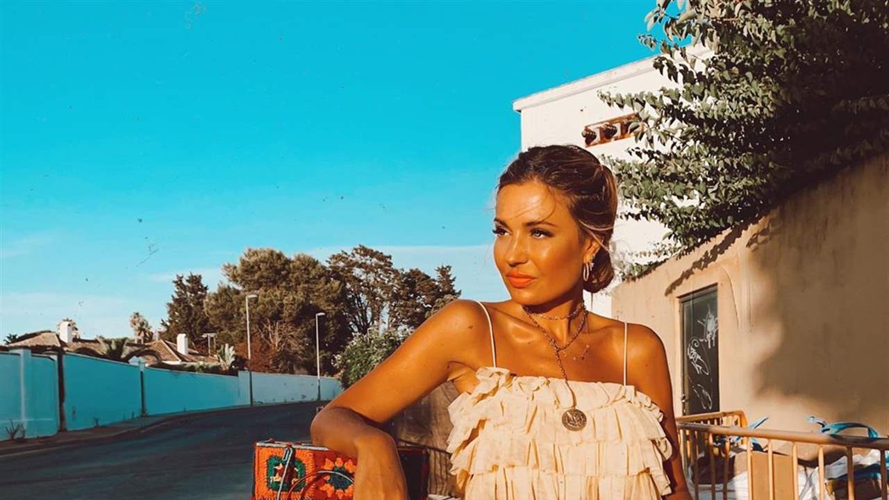 Helena Cueva tiene el vestido joya de Asos que lo está petando en Instagram