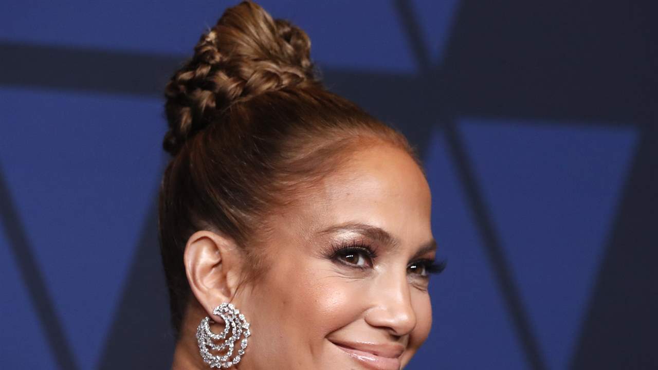 El corte y color de pelo de Jennifer Lopez queda mejor con 50 que con 30