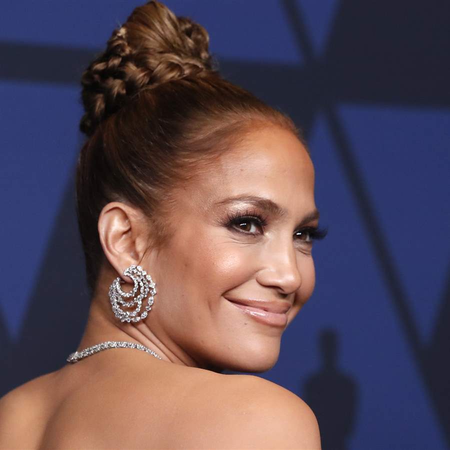 El corte y color de pelo de Jennifer Lopez queda mejor con 50 que con 30