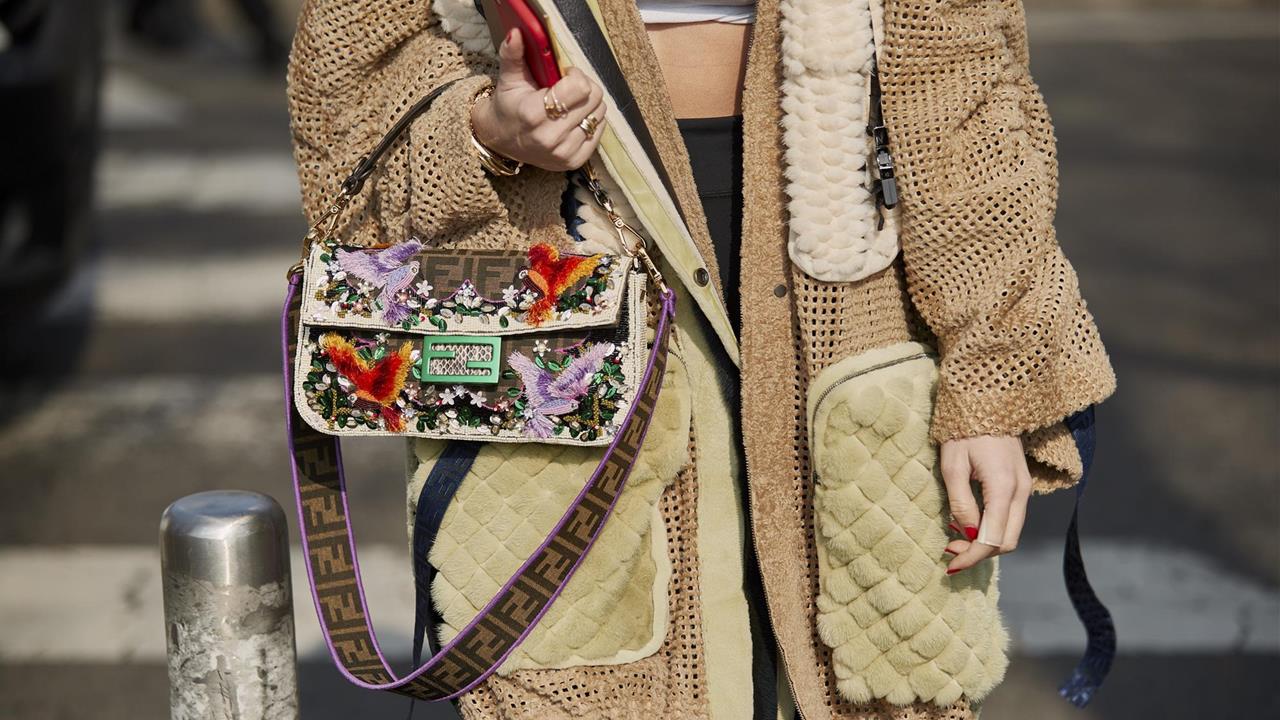Zara tiene los modelos más bonitos del baguette, el bolso que arrasará en 2020