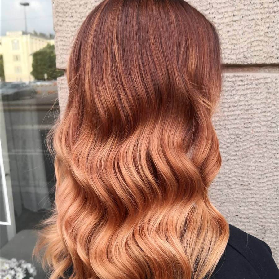 Por qué el Warm Copper es el color de pelo perfecto para melenas castañas que necesitan más brillo