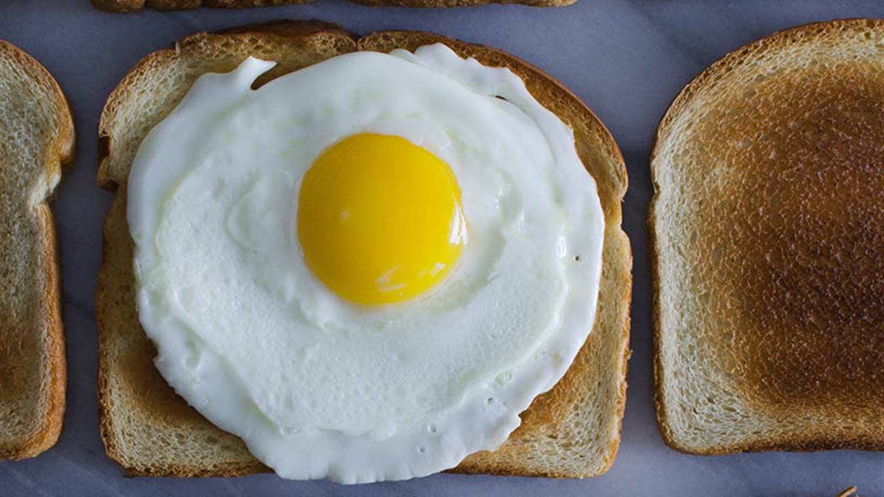 8 desayunos con huevo fáciles y sabrosos