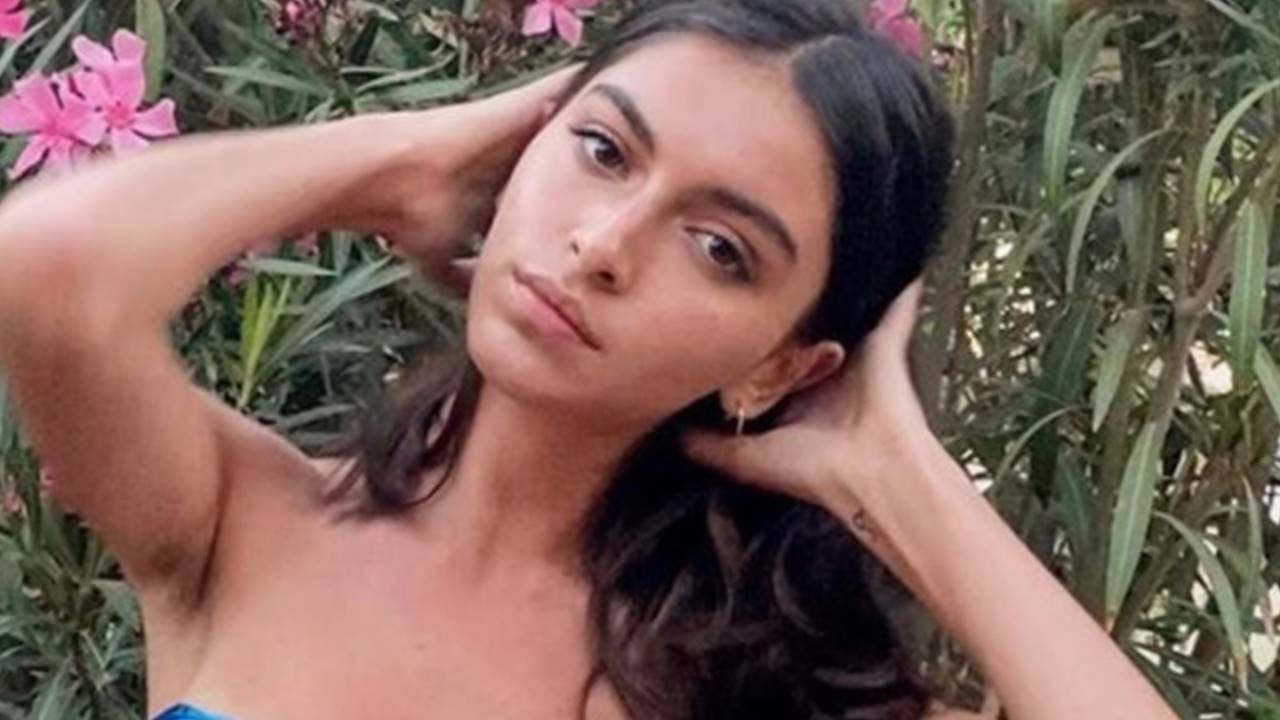 Lucía Rivera presume de tipazo en Instagram con un 'top pañuelo' muy años 90 y sus fans enloquecen