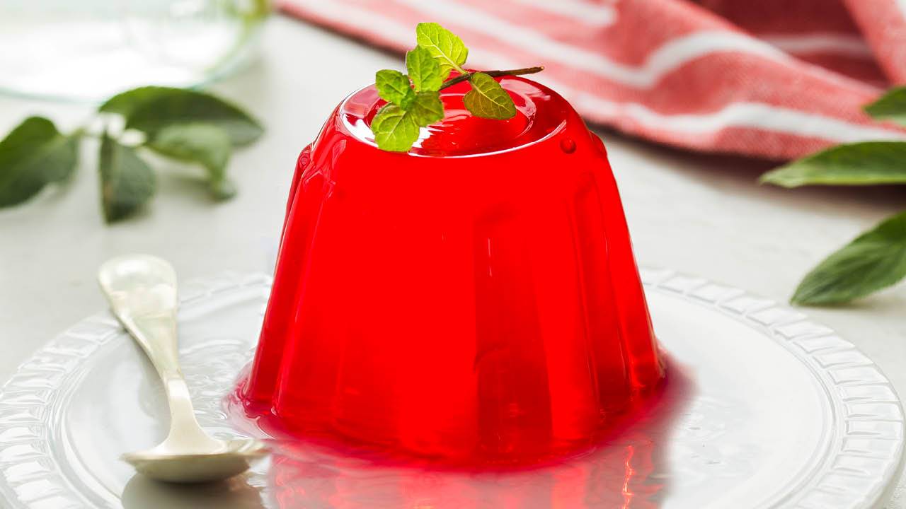 Cómo hacer gelatina casera súper light: un postre ideal si quieres adelgazar