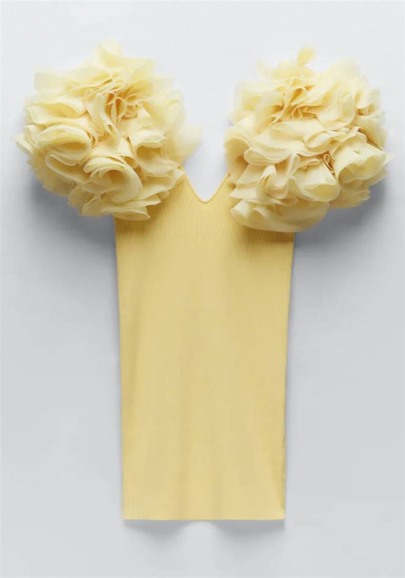 Vestido amarillo de Zara corto con volantes