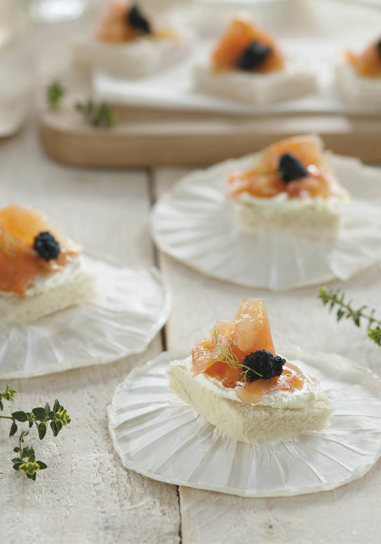 canapes faciles queso salmon caviar