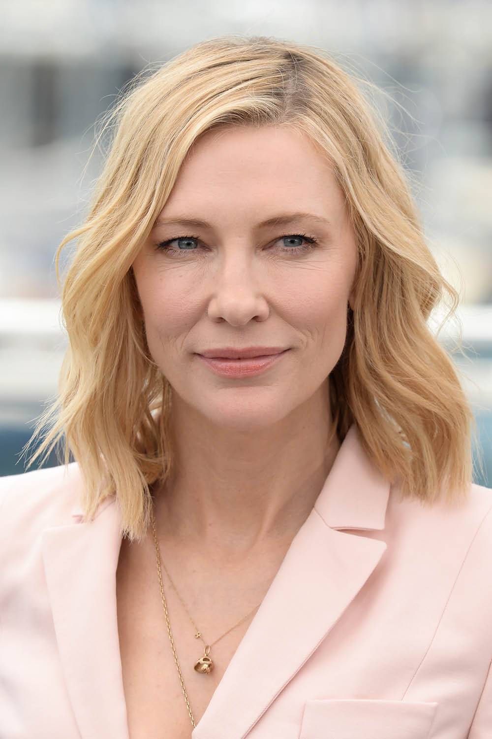 Color en más de 50 Cate Blanchett