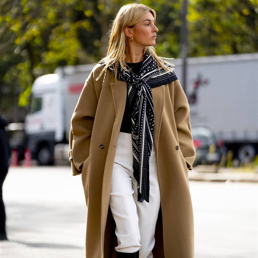 Alerta, tendencia fashion: este año, los abrigos se llevan extralargos