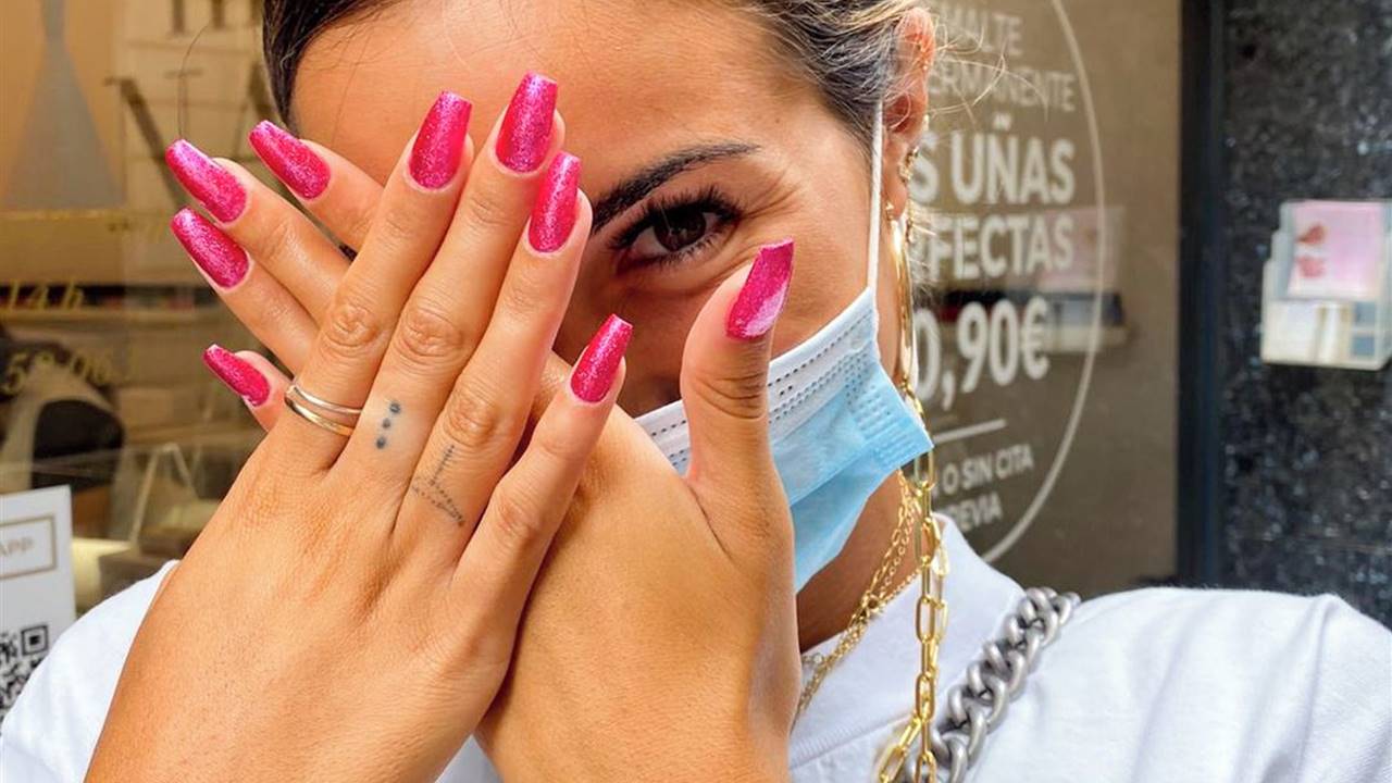 5 diseños de uñas inesperados para 2021 y una manicura clásica que no pasa de moda