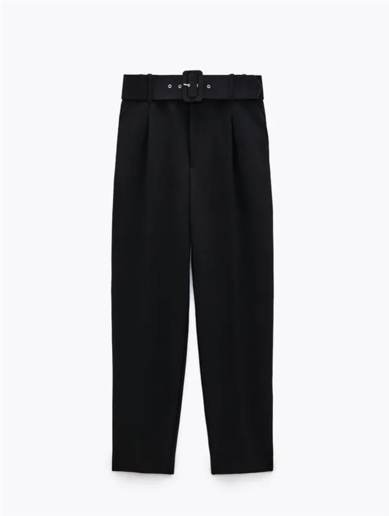 Pantalón negro tiro alto de Zara