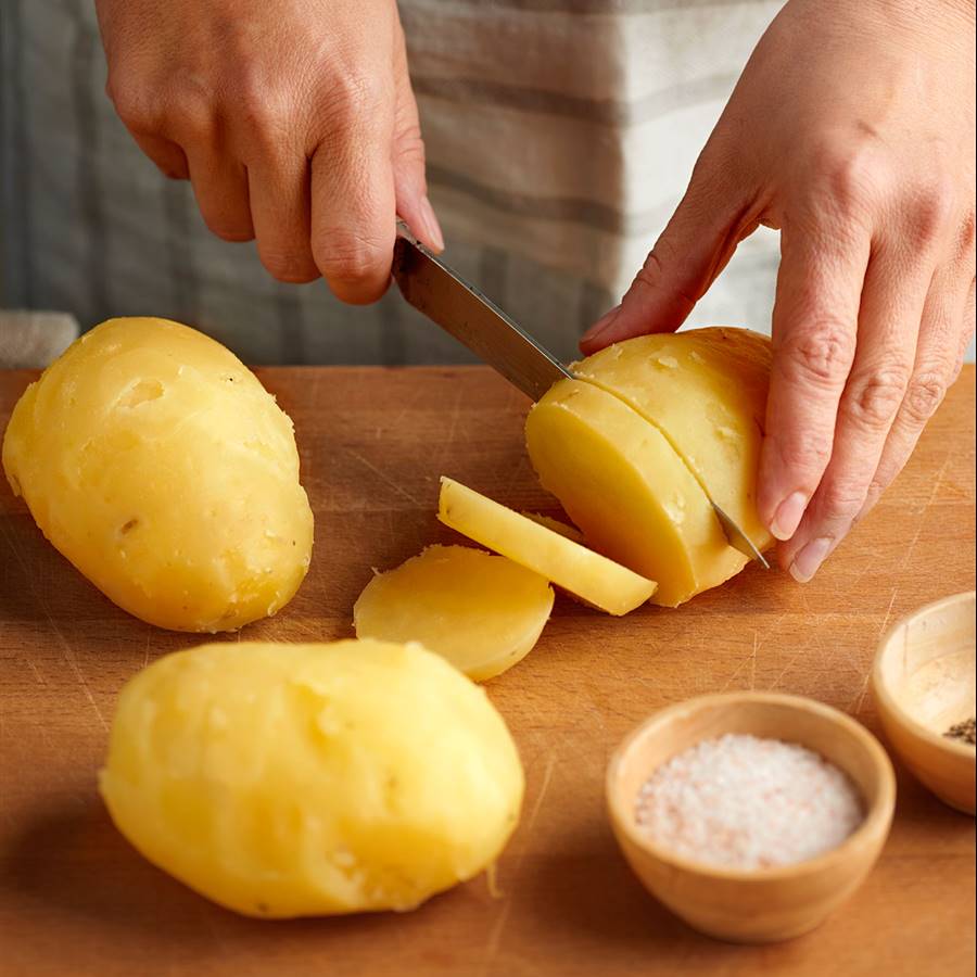 ¿Cuántas calorías tiene la patata cocida?