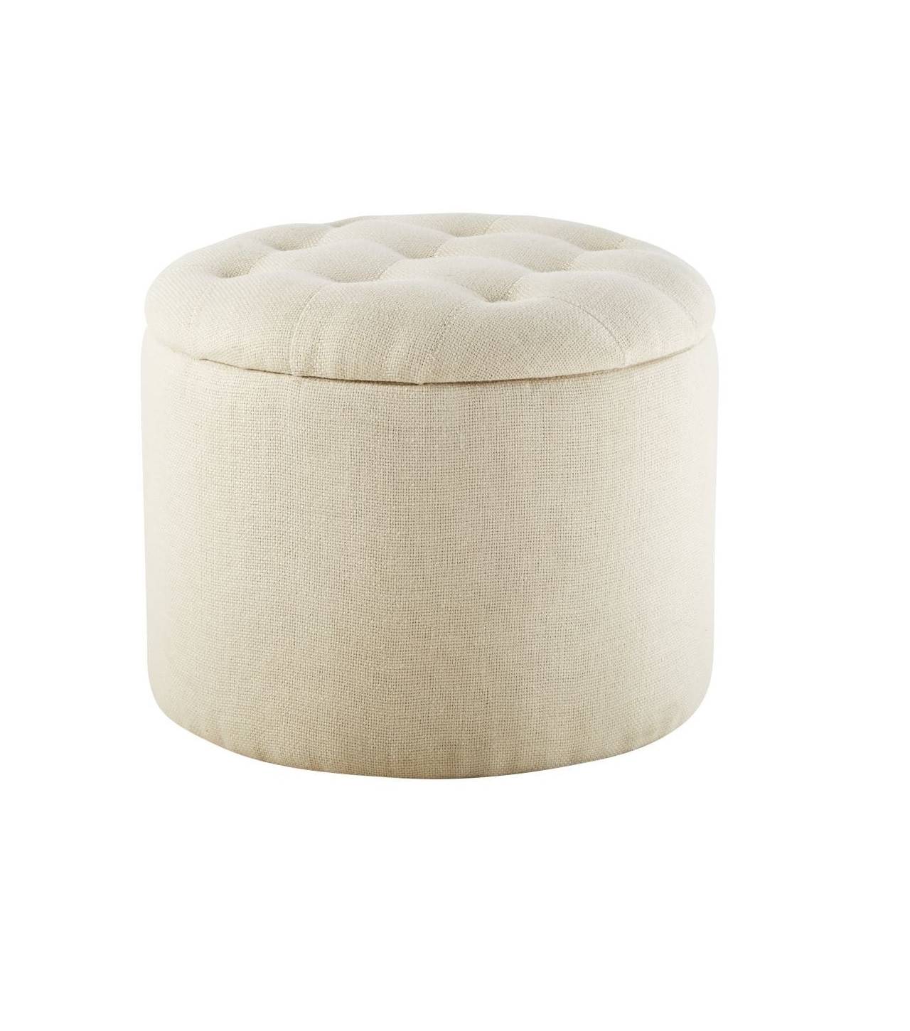 muebles para salones pequeños puf baúl tapizado Maisons du Monde, 69,99€