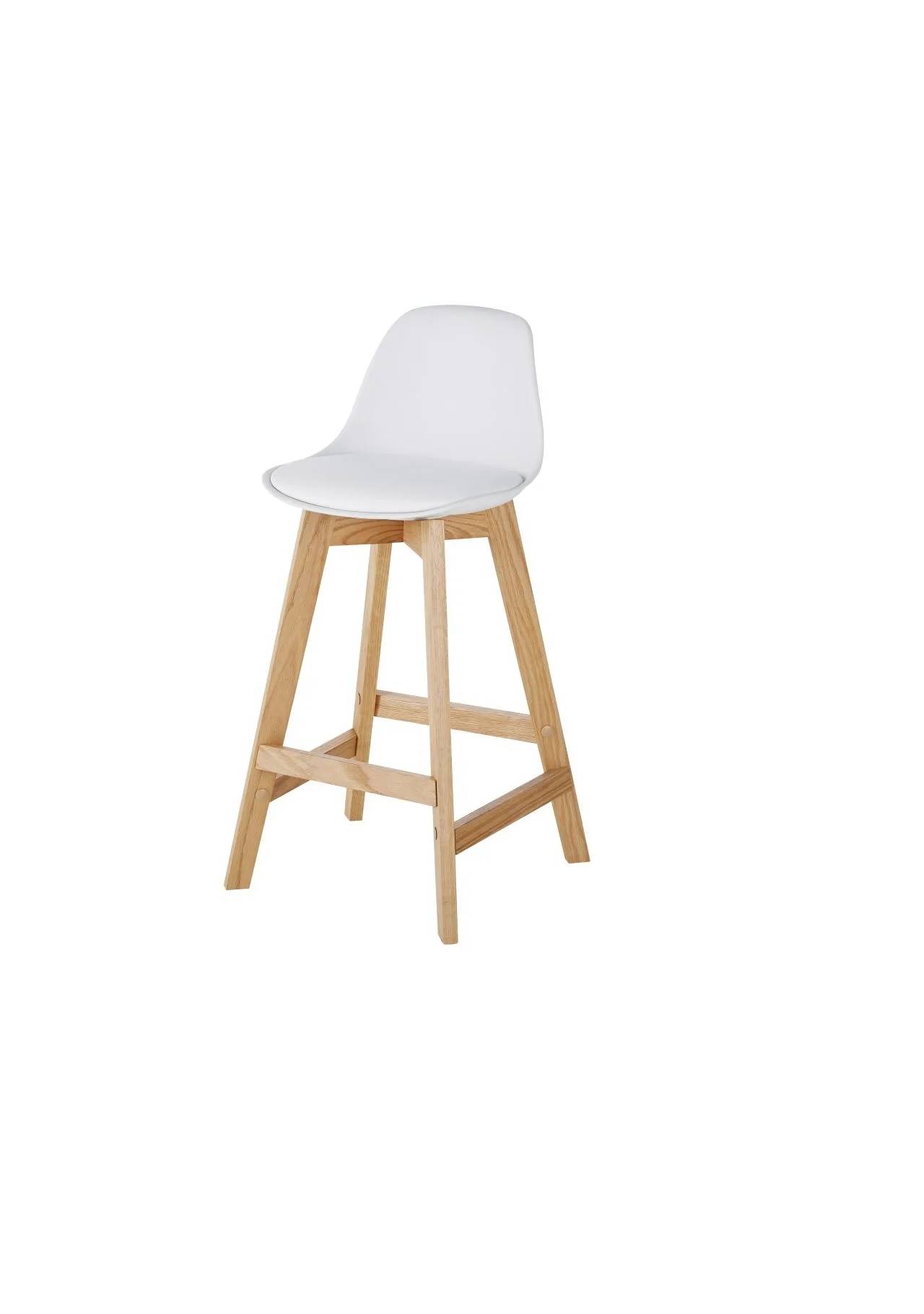 mobiliario para cocinas pequeñas silla de estilo escandinavo Maisons du Monde, 79,99€