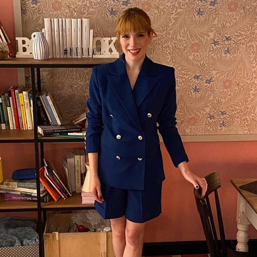 Diana Gómez arrasa en Instagram con el traje azul con bermudas más elegante