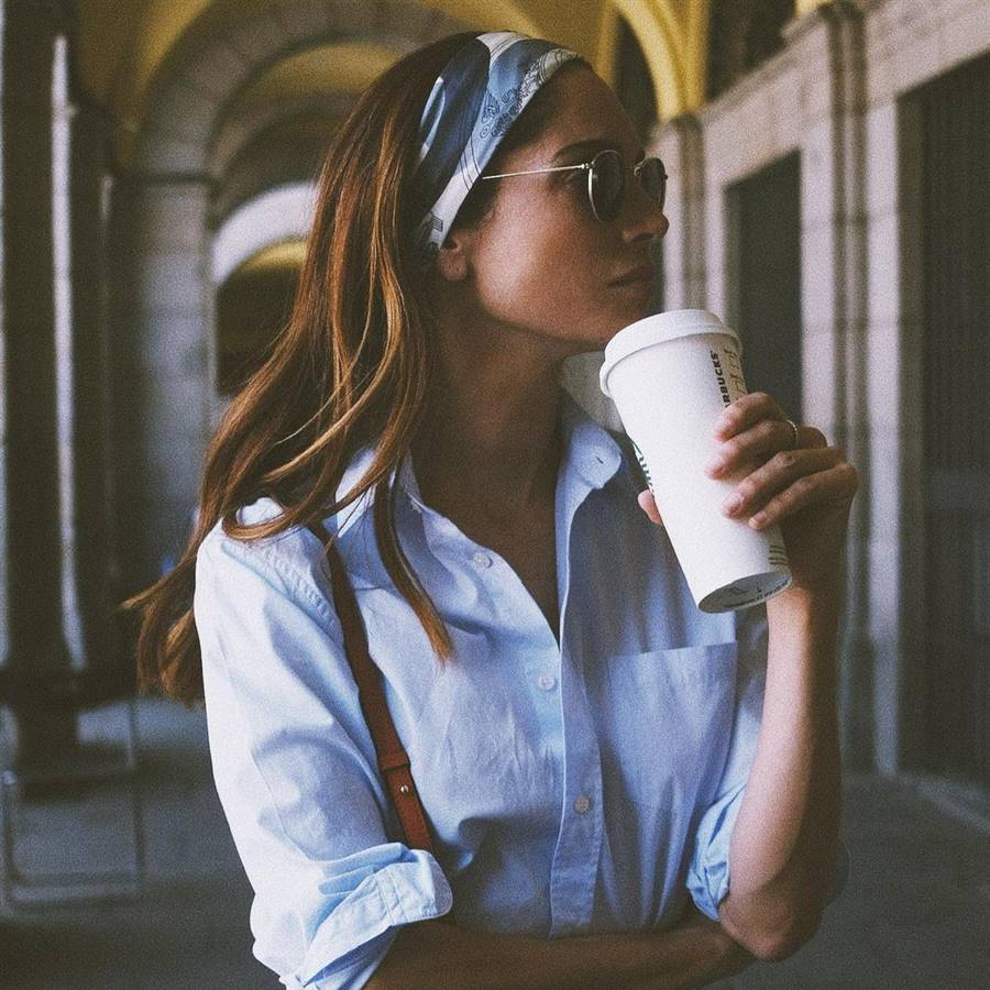 Eugenia Silva arrasa en Instagram con el look de turista más bonito y fácil de copiar