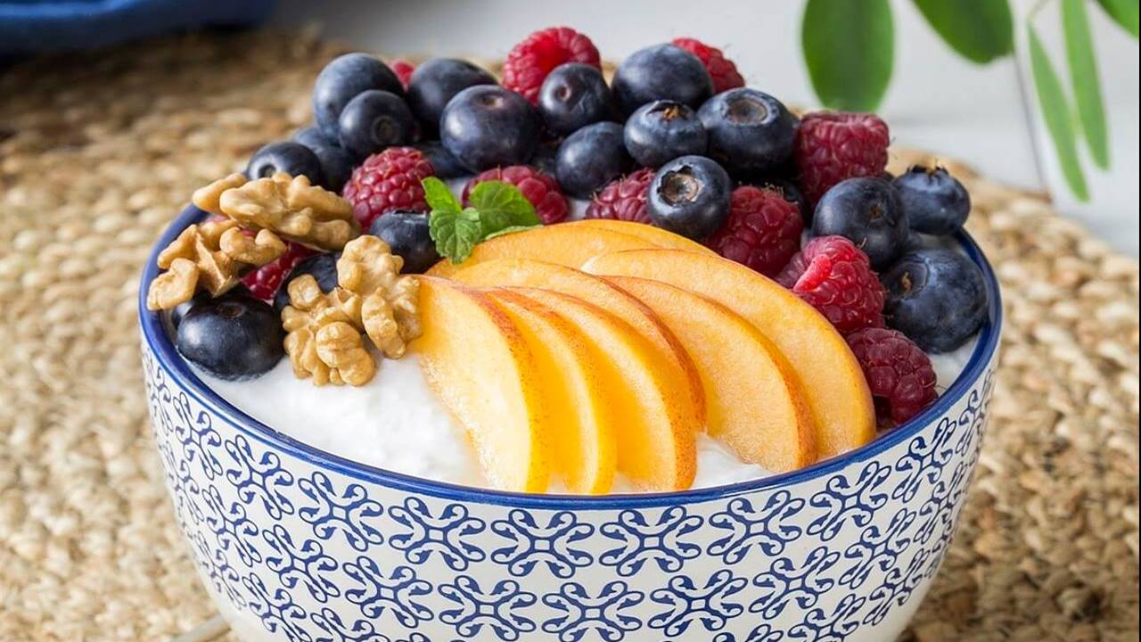 10 desayunos saludables rápidos que se hacen en 3 minutos