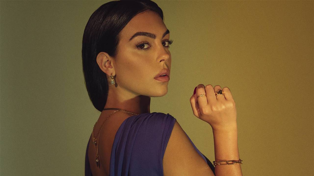 Georgina Rodríguez se reinventa con una línea de joyas para mujeres empoderadas
