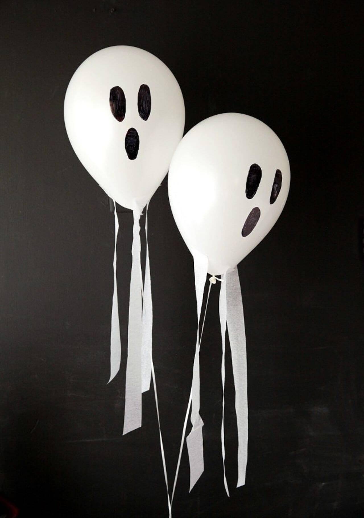 Manualidades Halloween: globos fantasmagóricos