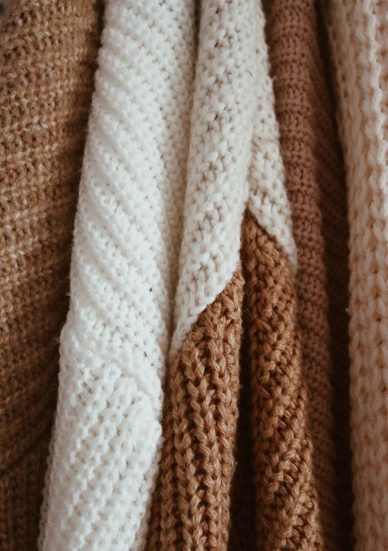 Guía cuidar prendas lana estirar jersey
