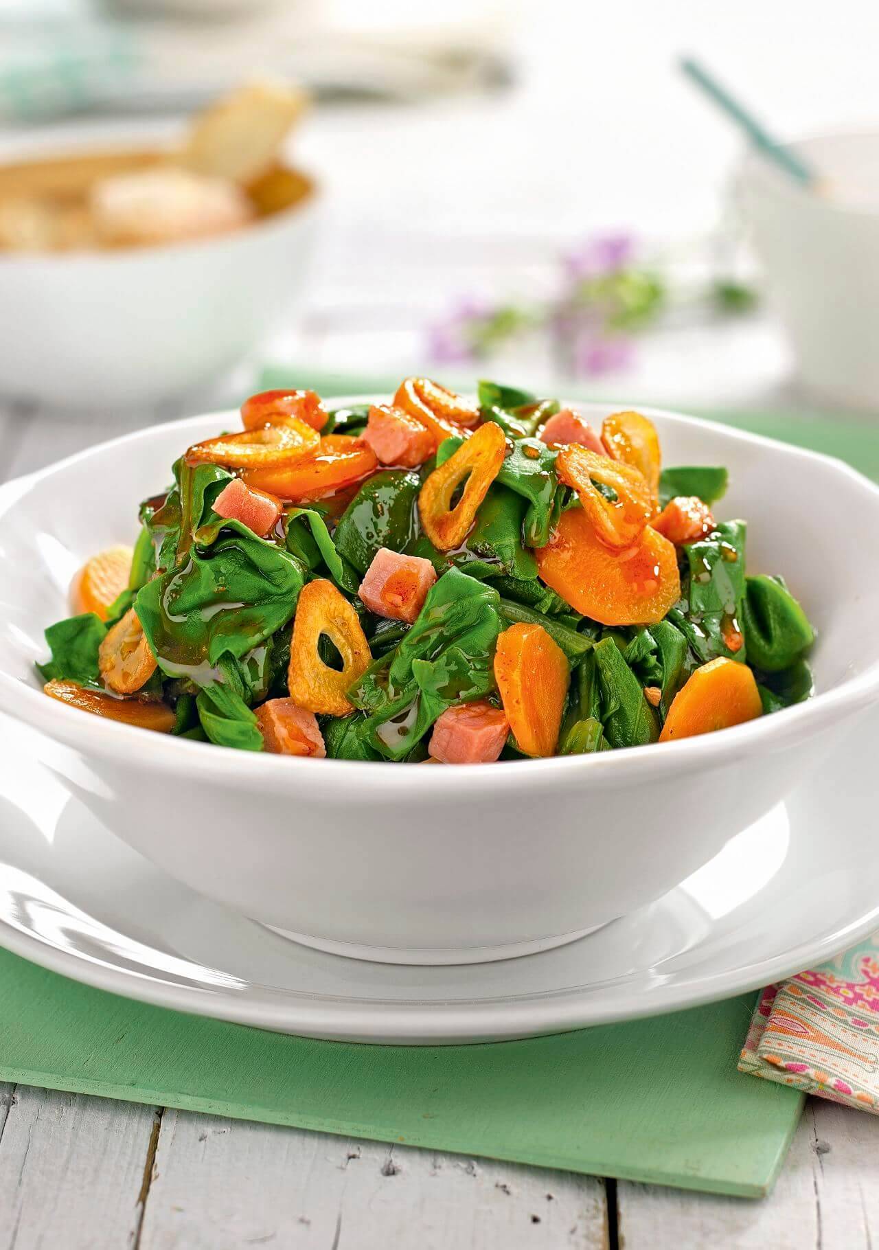 recetas saludables acelgas con zanahoria y daditos de jamon