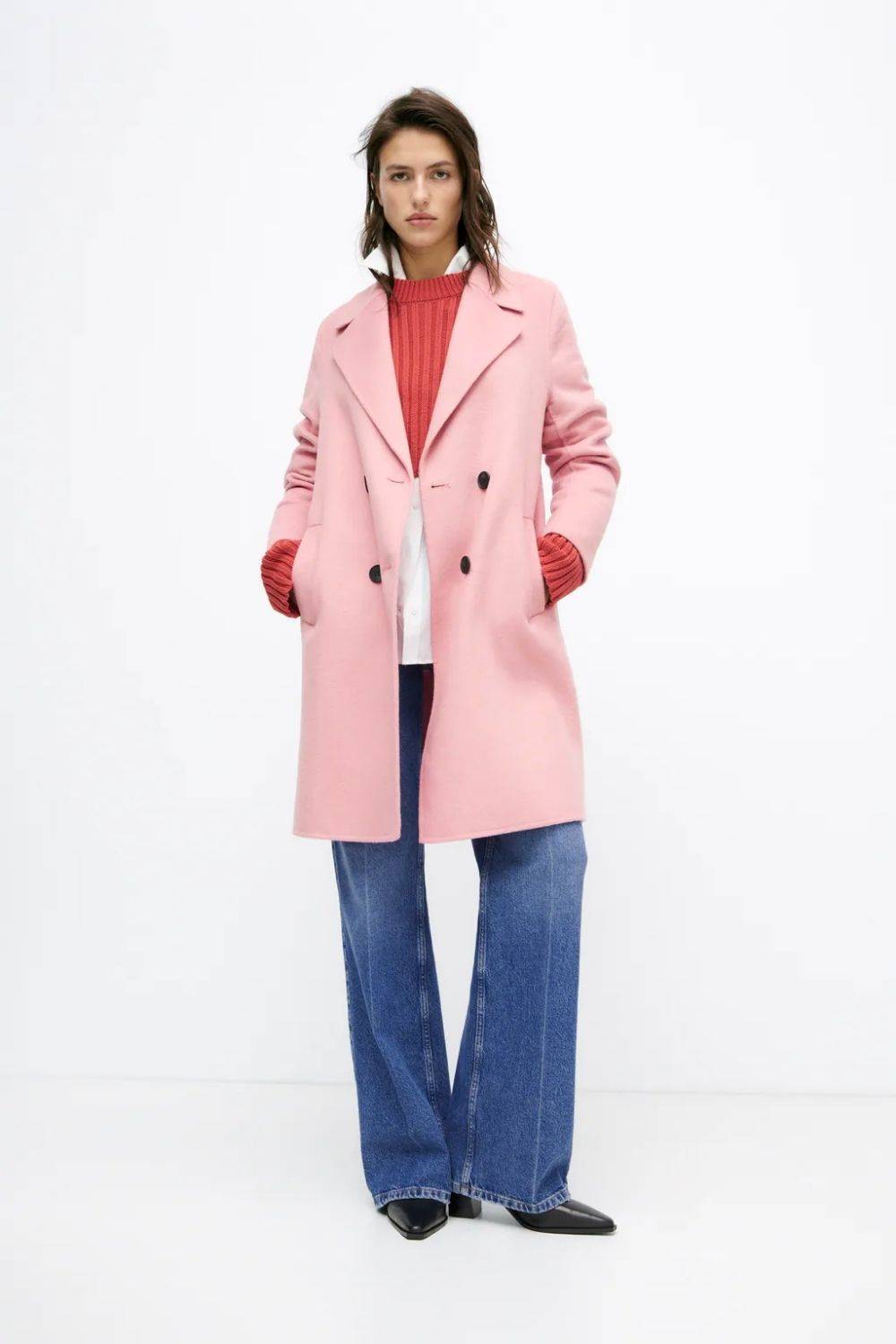 Abrigos de Zara 2022: en color rosa