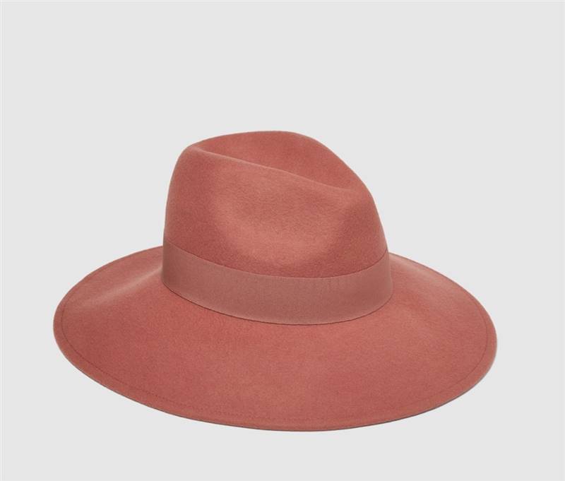 Sombrero rosa Gloria Ortiz