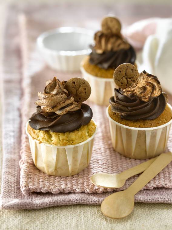 Cupcakes con galletas de chocolate