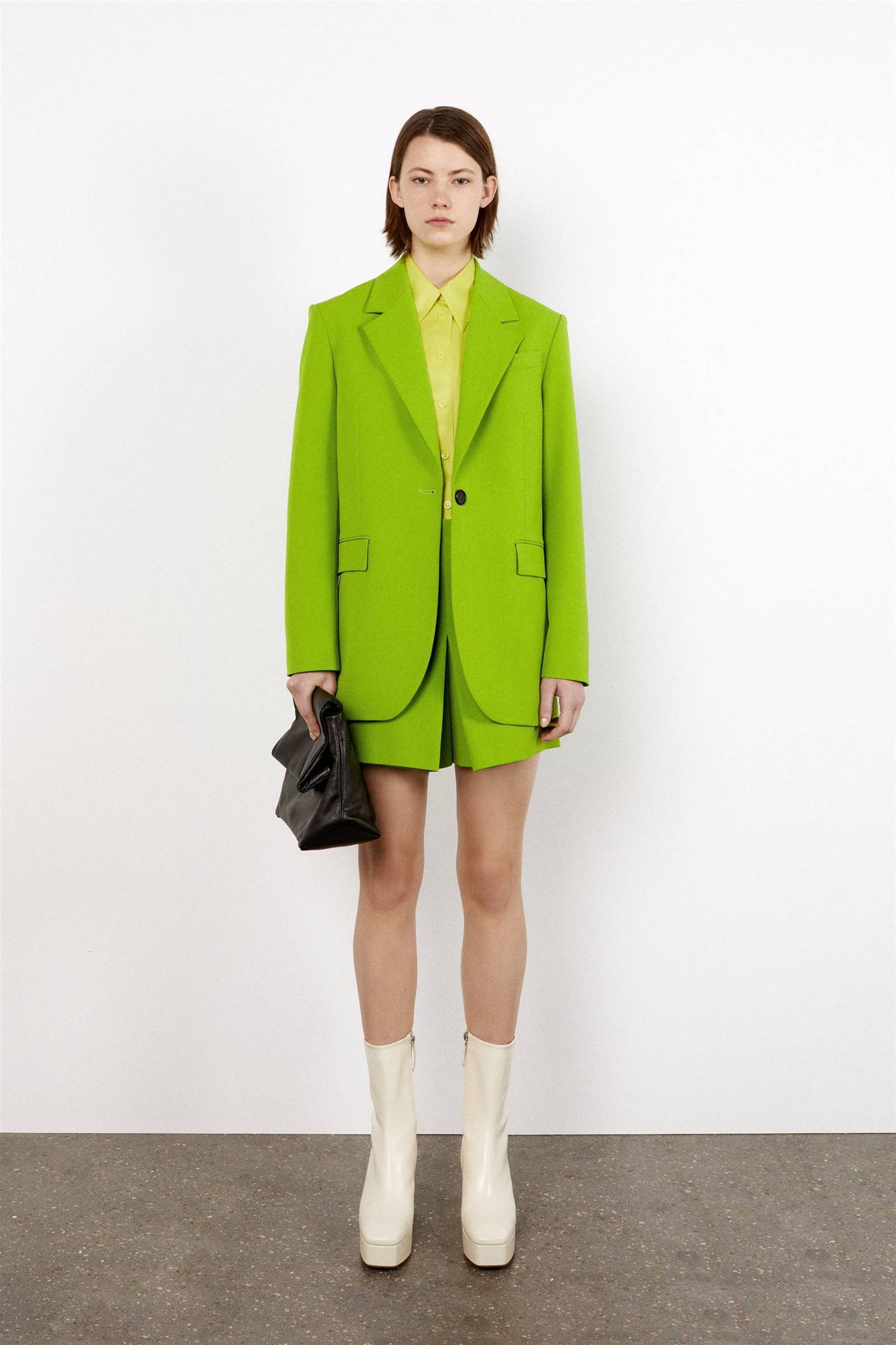 Chaqueta oversize verde de Zara