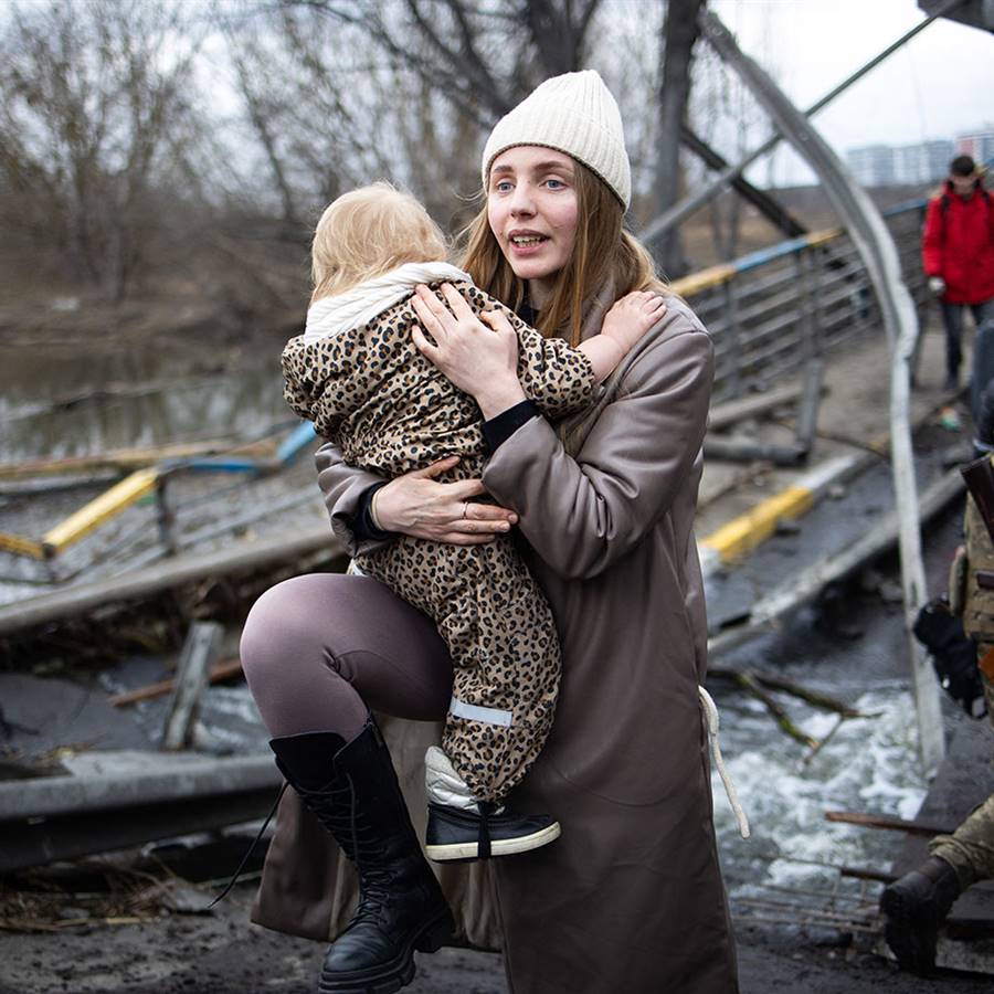 Mujeres en Ucrania: las imágenes de las verdaderas heroínas de este 8M