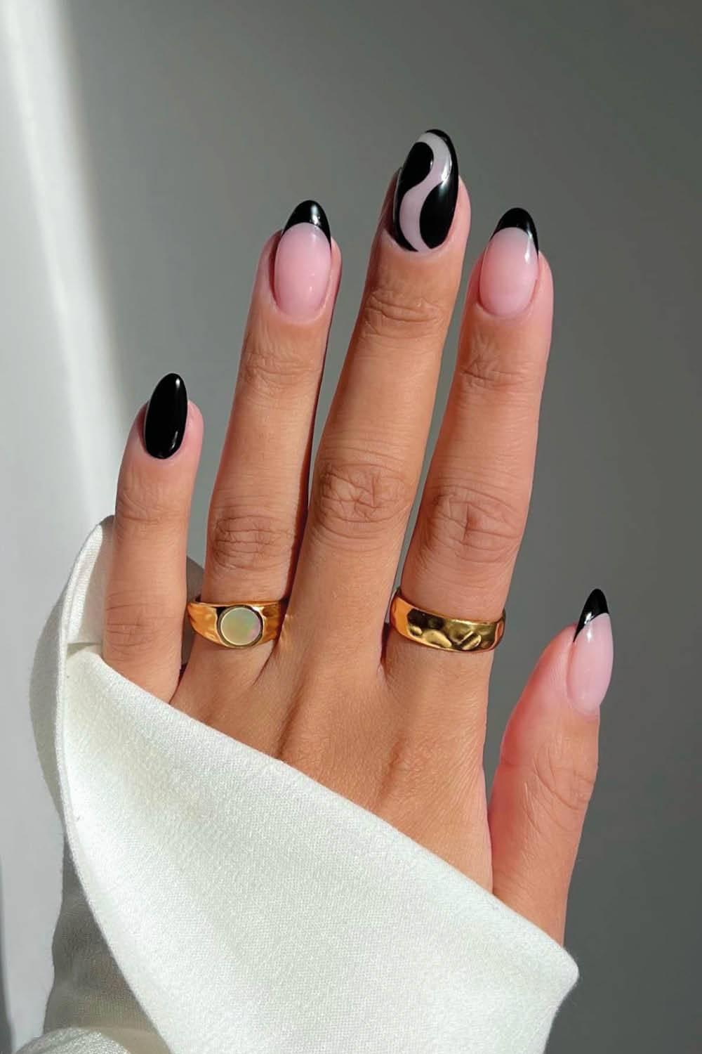 5 diseños de uñas negras con plata para derrochar glamour en Navidad y Año  Nuevo