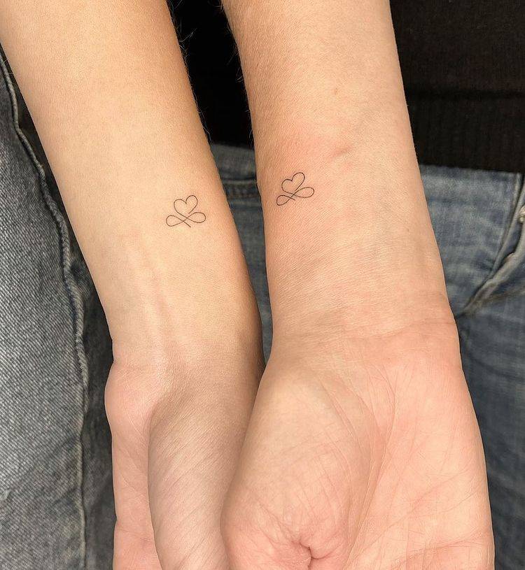 Fotos de tatuajes en pareja pequeños
