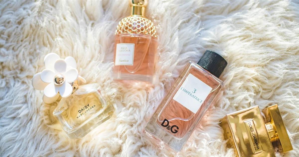 Los 50 perfumes de mujer que mejor huelen (ordenados por tipo de