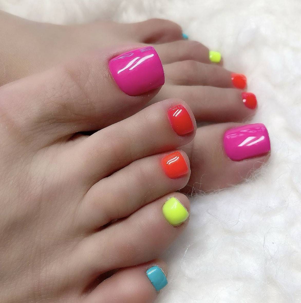 Decoración de uñas de pies: Multicolor