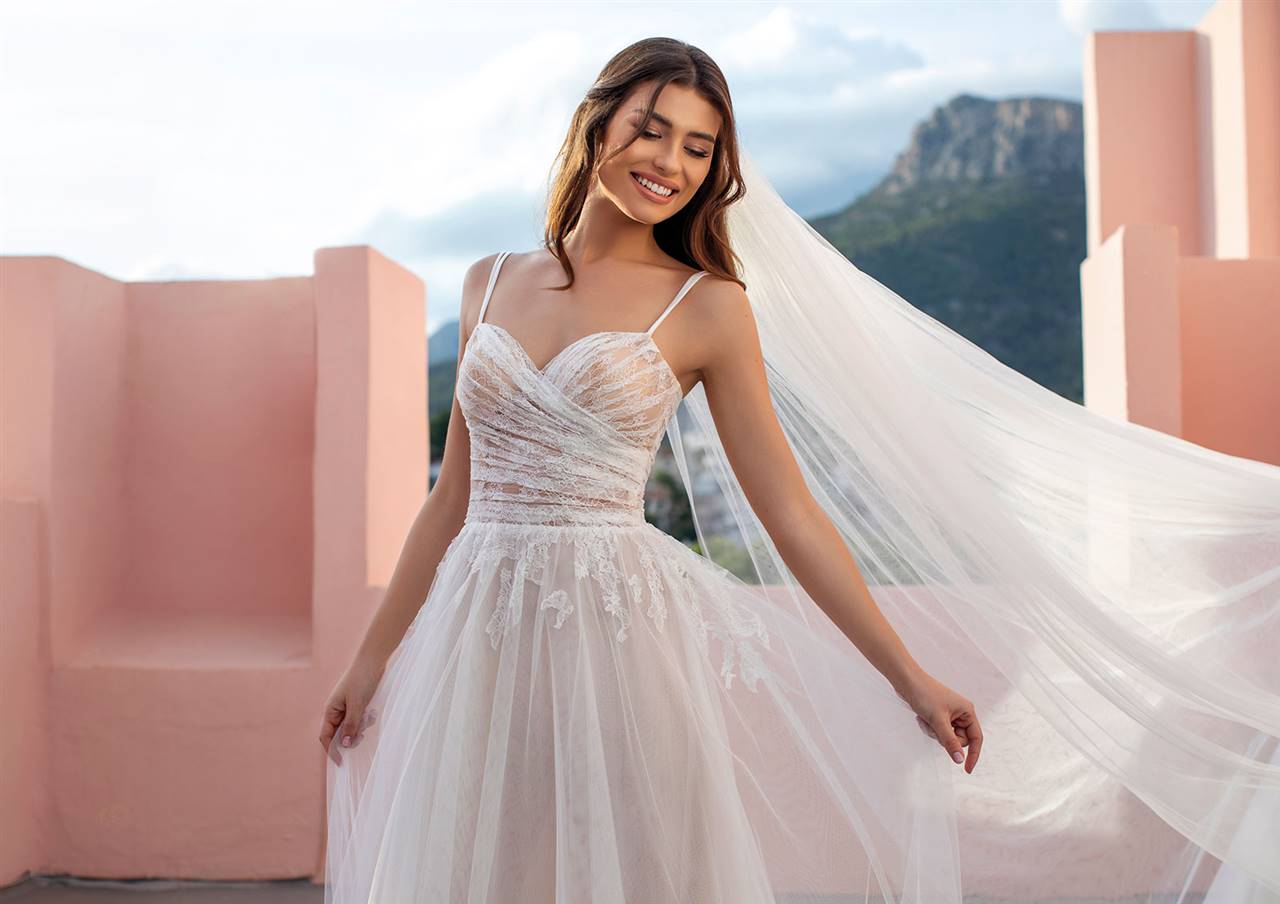 Risa bordillo Húmedo 50 vestidos bonitos de novia 2022 (ordenados por tipo, marca y precio)