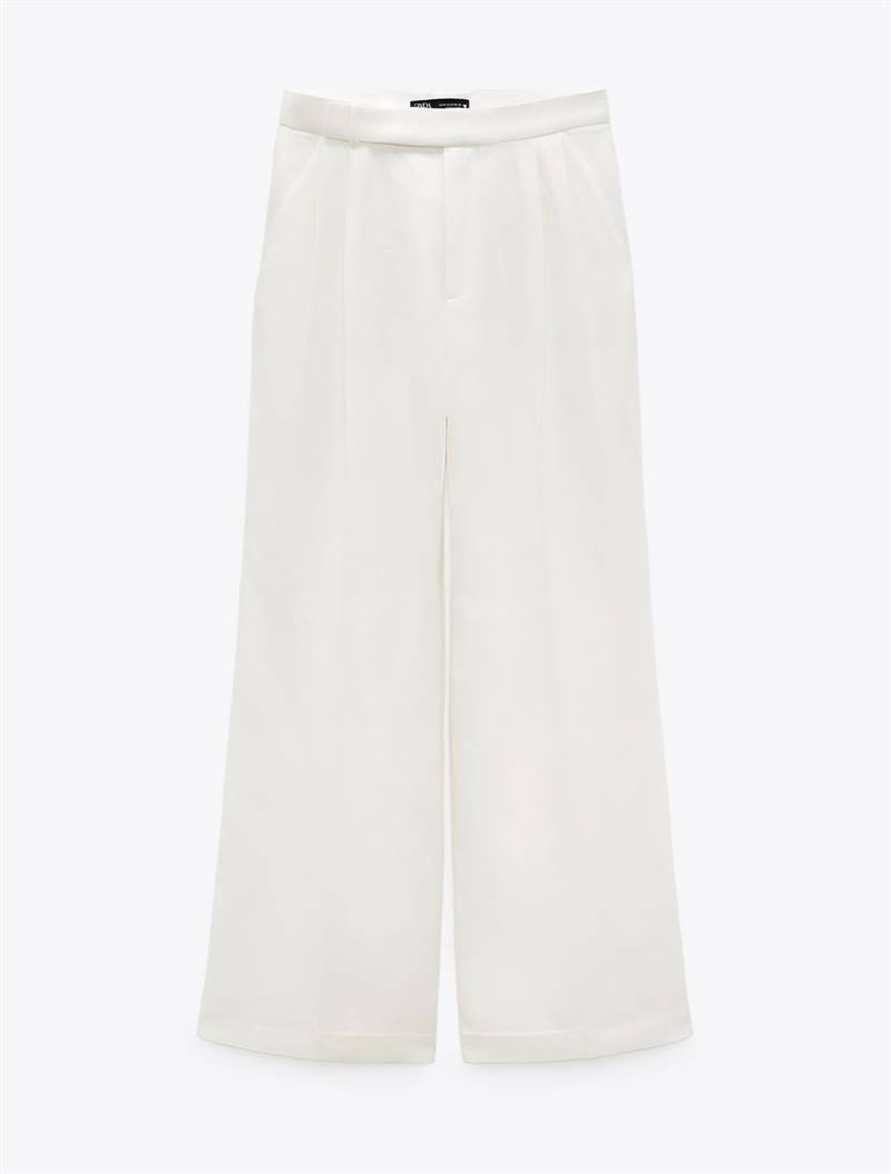 Pantalones blancos de Zara