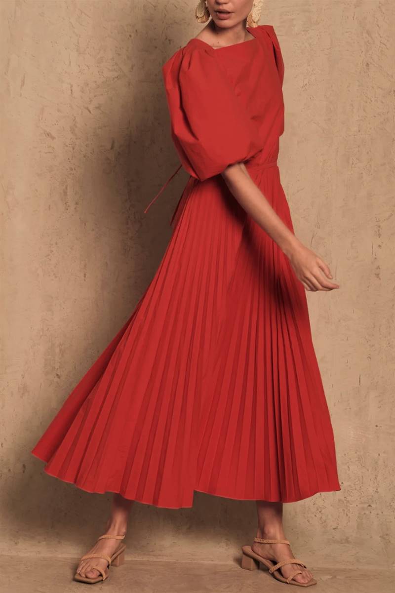 Vestido rojo de Johanna Ortiz