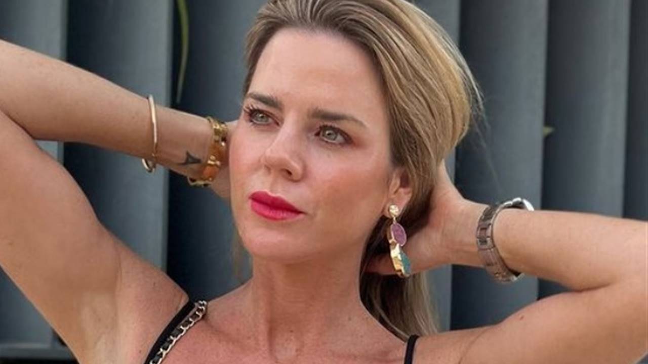 Amelia Bono ficha en Zara las braguitas de bikini de tiro alto que hacen verdadero tipazo