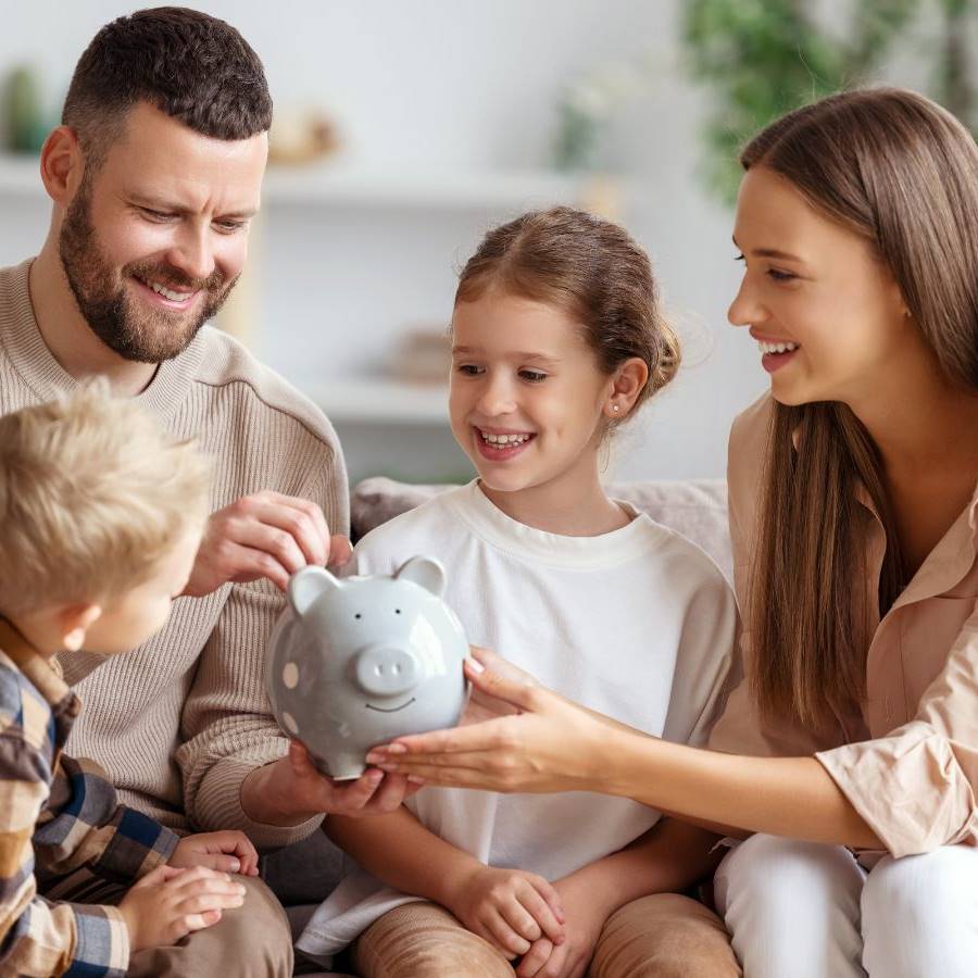 Superar la cuesta de septiembre: los 7 trucos de las familias numerosas para ahorrar