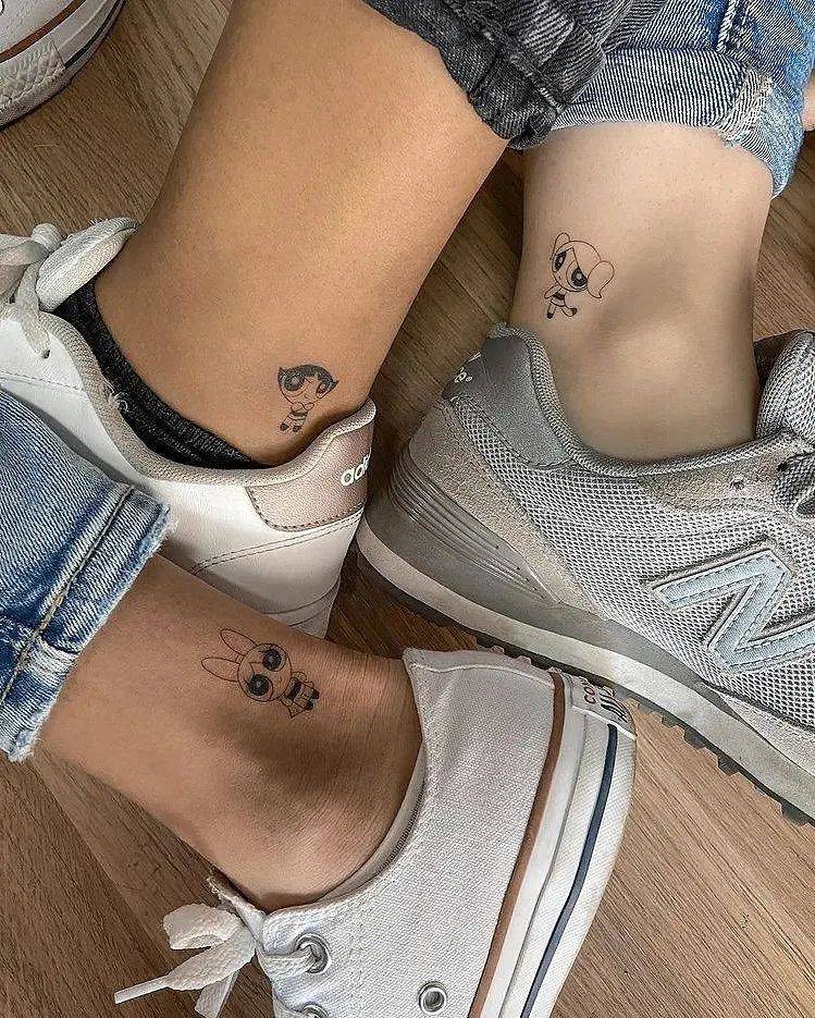 Tatuaje pequeño para hacer con amigas