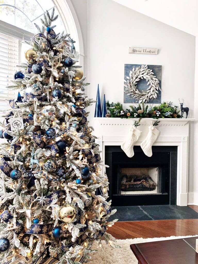 cómo decorar el árbol de Navidad azul