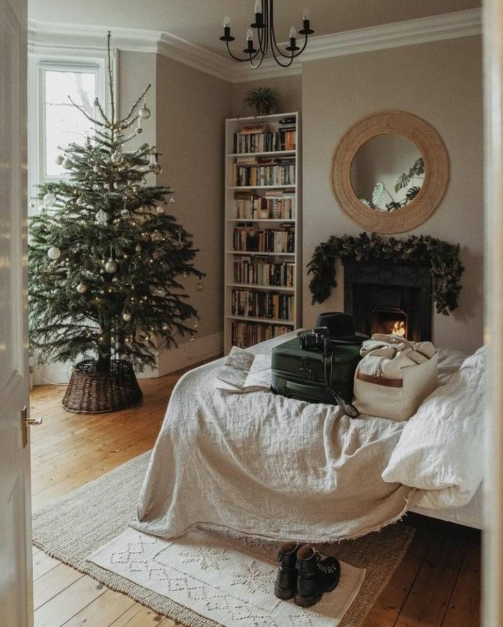 como decorar el arbol de Navidad dormitorio