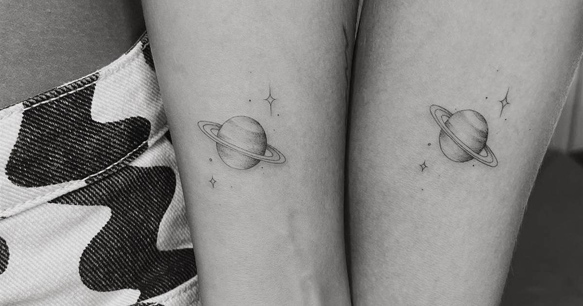 Tatuajes minimalistas para amigas: ideas sencillas y con significado
