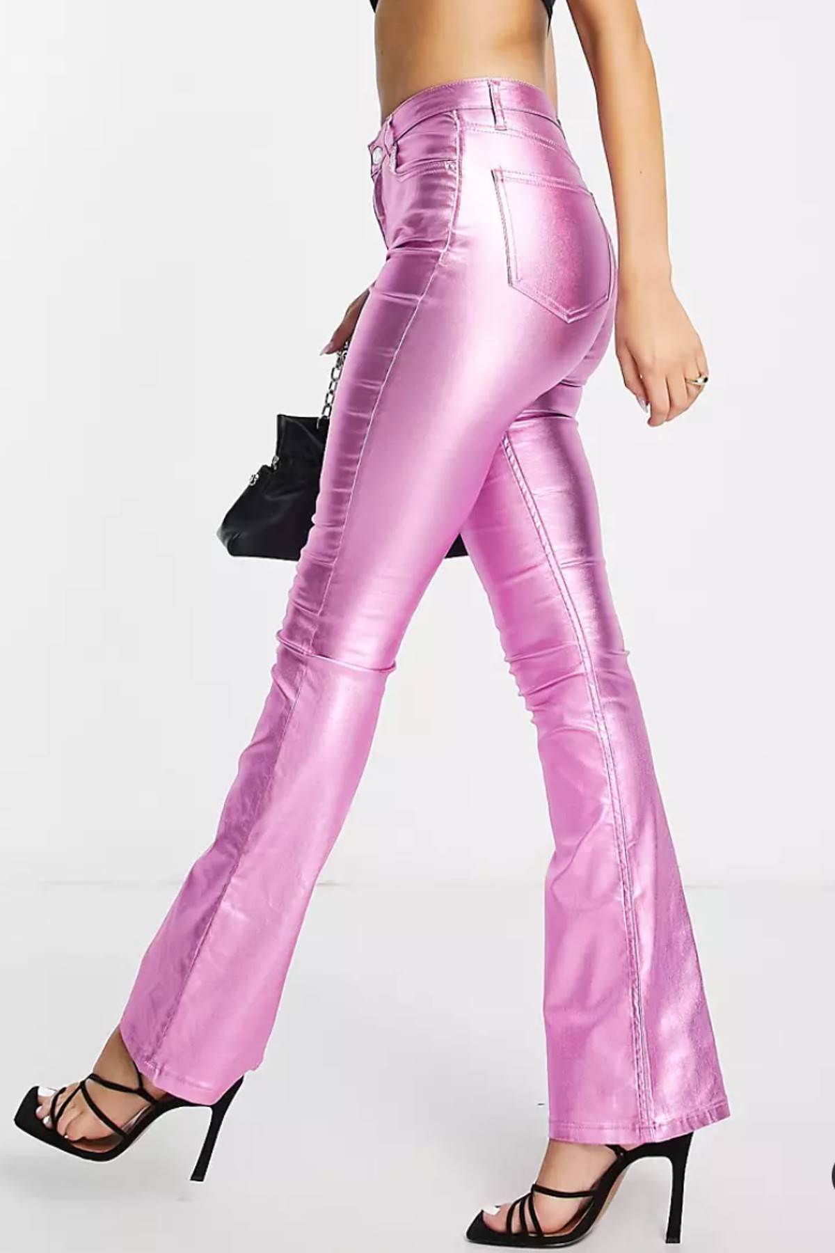 Pantalones metalizados en rosa