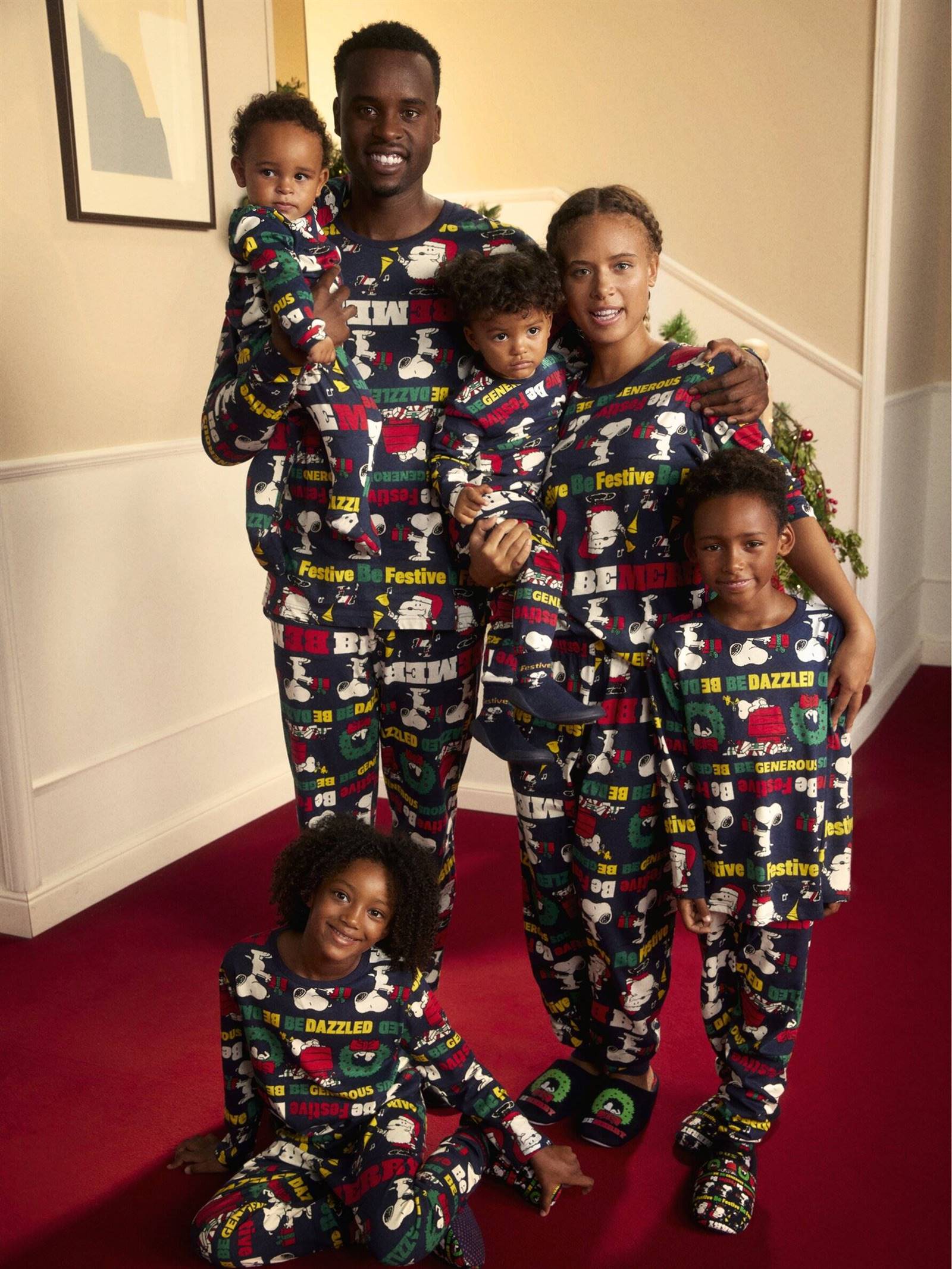 Aplicado Diálogo maratón Pijamas de Navidad originales para toda la familia (desde 10 euros)